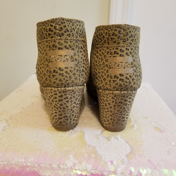 TOMS Wedge ankle bootie - Picture 3 of 6